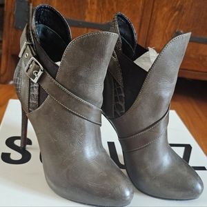 Schutz Ankle Boots